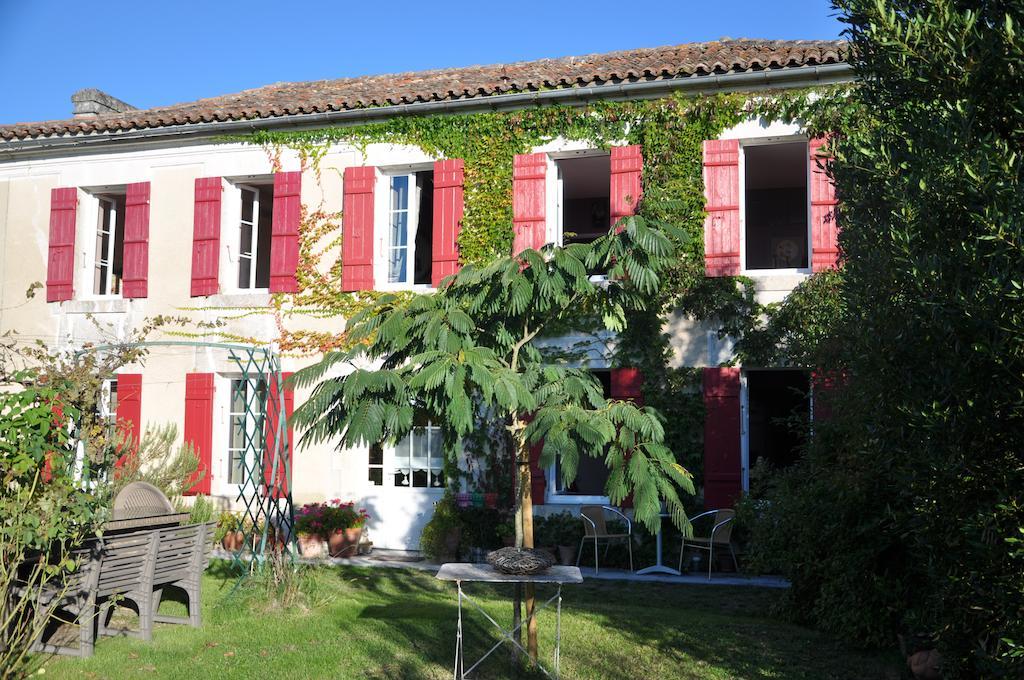La Maison De Rose Panzió Brossac Kültér fotó