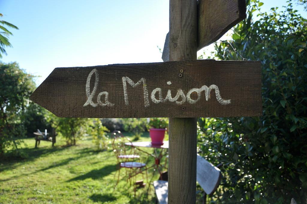 La Maison De Rose Panzió Brossac Kültér fotó