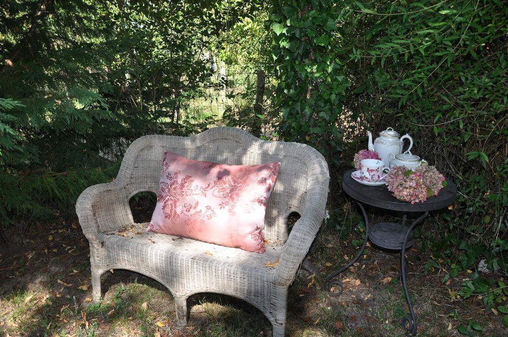 La Maison De Rose Panzió Brossac Kültér fotó